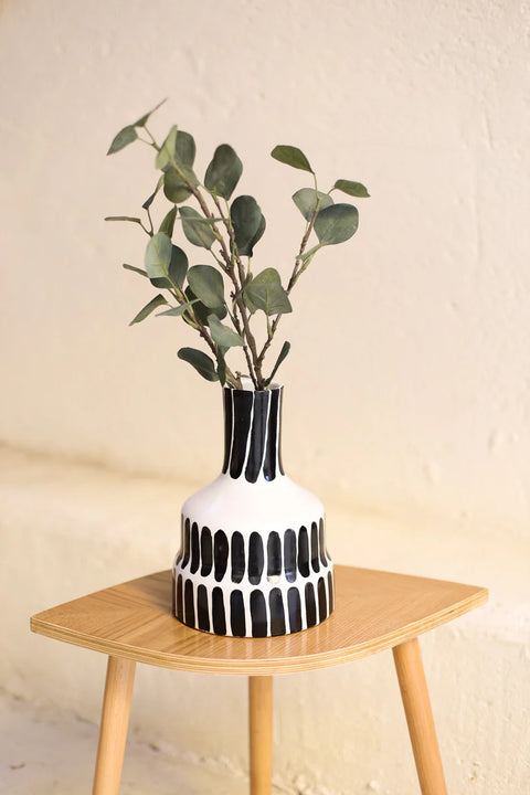 Embrace Vase GL-01