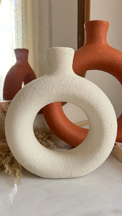 Peru Vases C-15